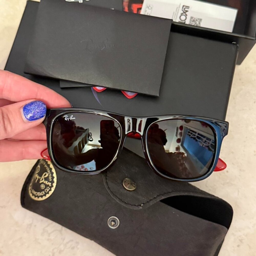 Rayban kids marvel spiderman sunglasses brand new with box